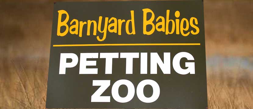 zoo sign.jpg